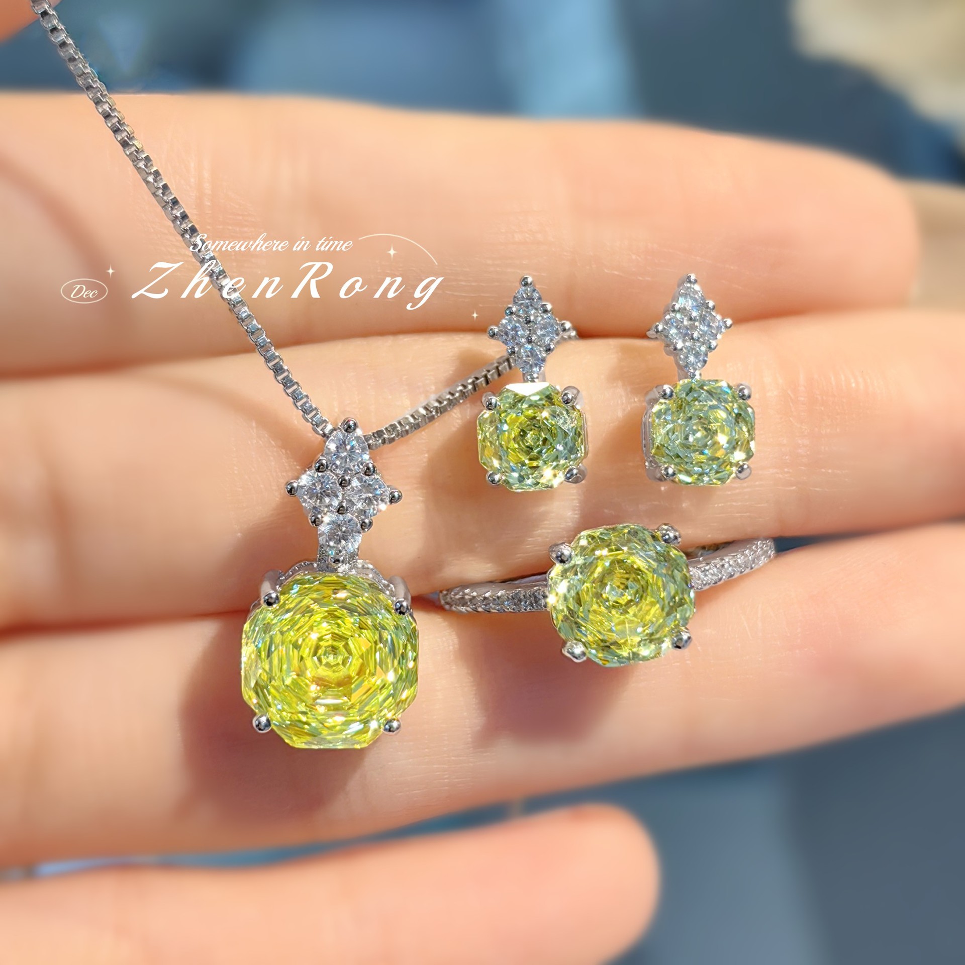 Набор из кольца, ожерелья и се – обзор и цена Diamond Stud Earrings